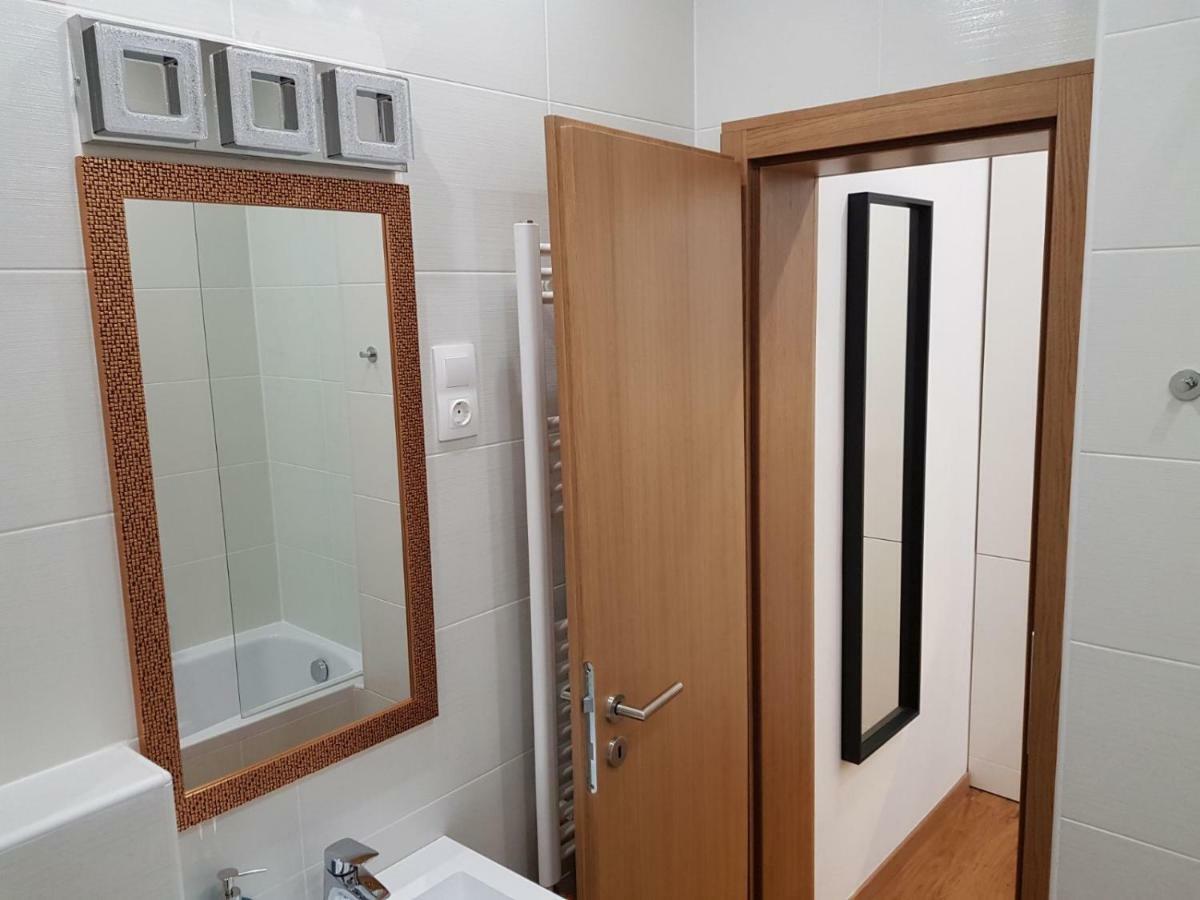 Renaissance Studio Apartment บูดาเปสต์ ภายนอก รูปภาพ